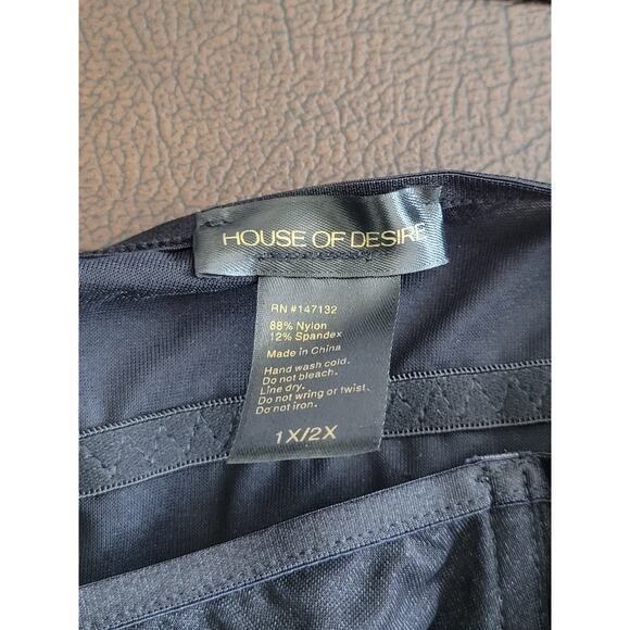 House of Desire Yasmine Shine Mesh Open Cup Babydoll Set Black Sz 1X /2X - Picture 8 of 10